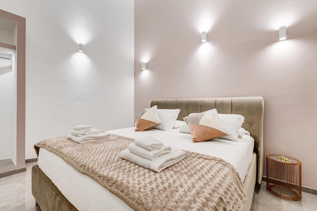 Unoseitre - Luxury Apartment & Suite Róma Kültér fotó