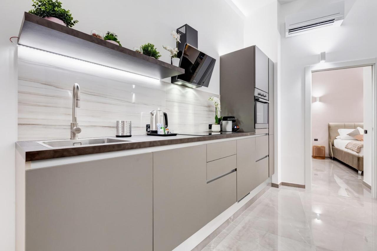 Unoseitre - Luxury Apartment & Suite Róma Kültér fotó
